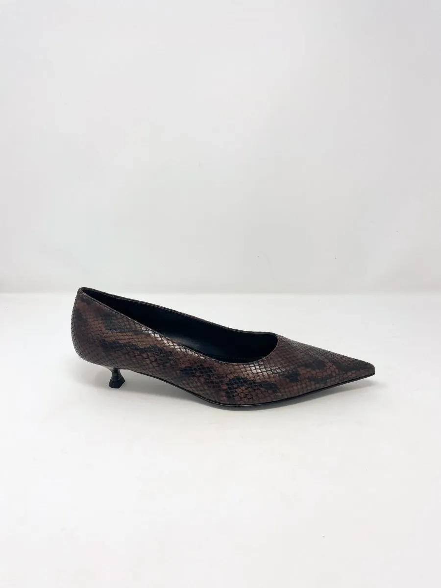 Lenor Pump in Brown/Nero by Attilio Giusti Leombruni