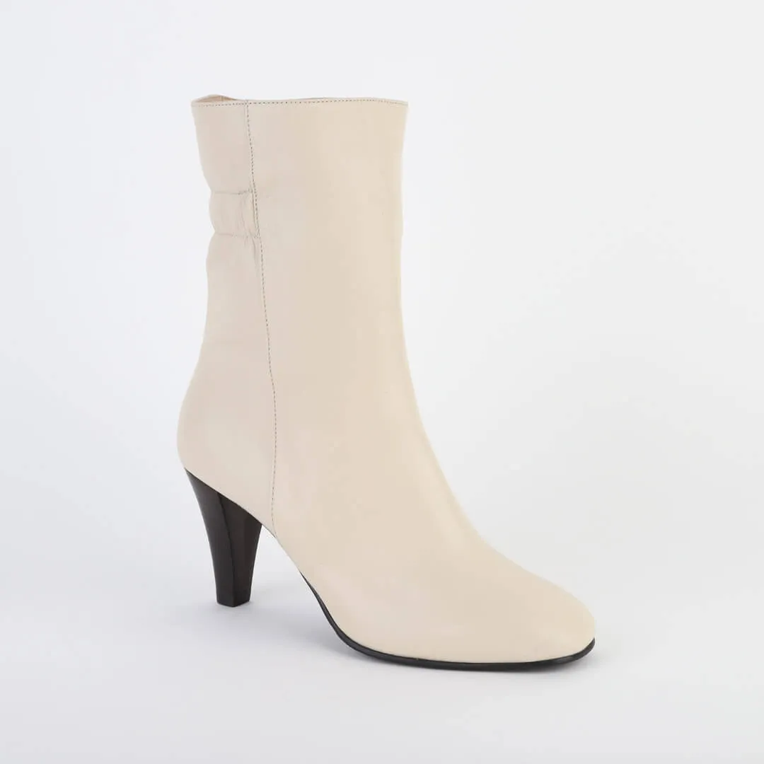 MARFIM - soft leather boots